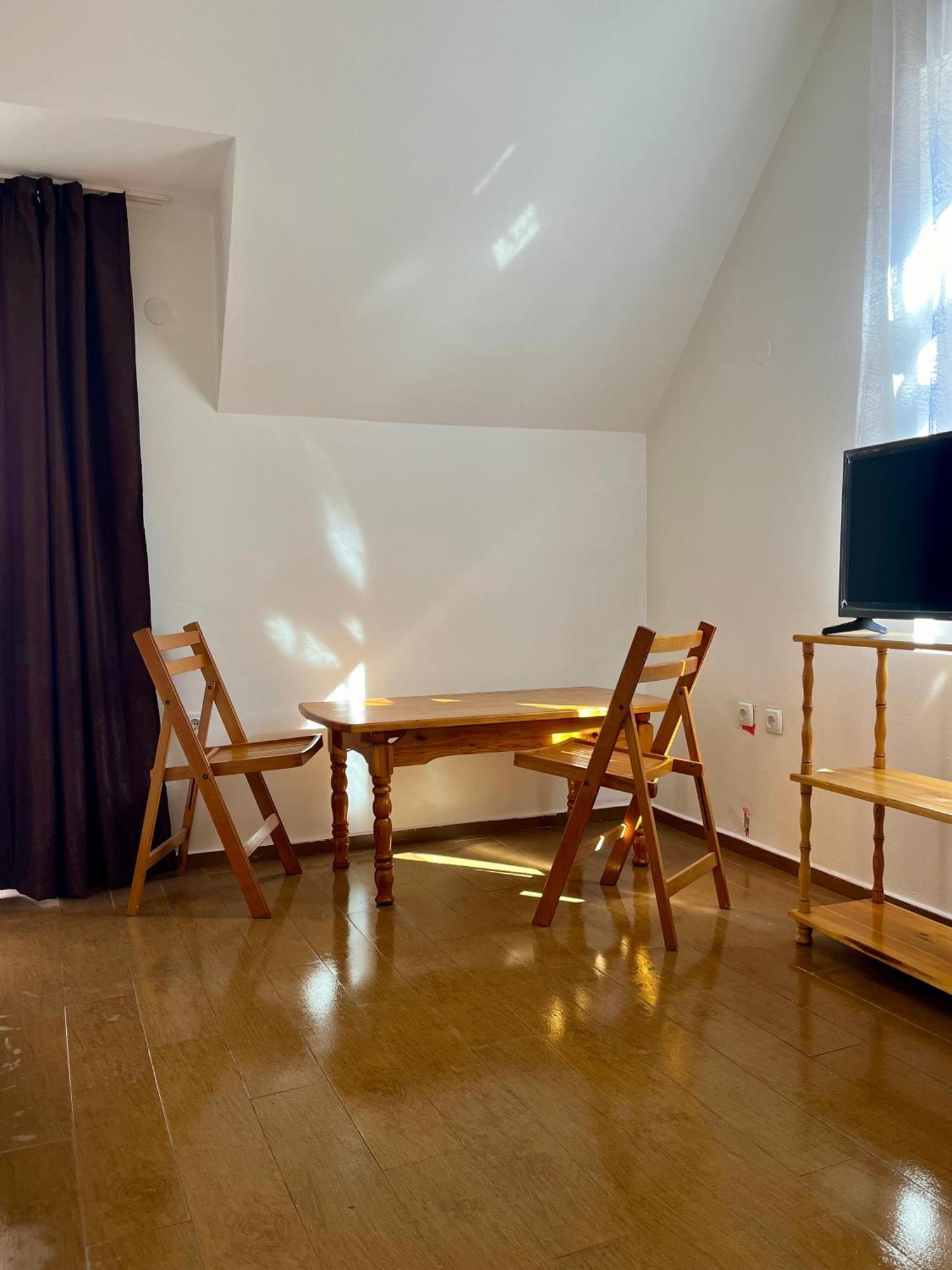 En-Suite Rooms: Novа Guesthouse In Sofia Center Exterior photo