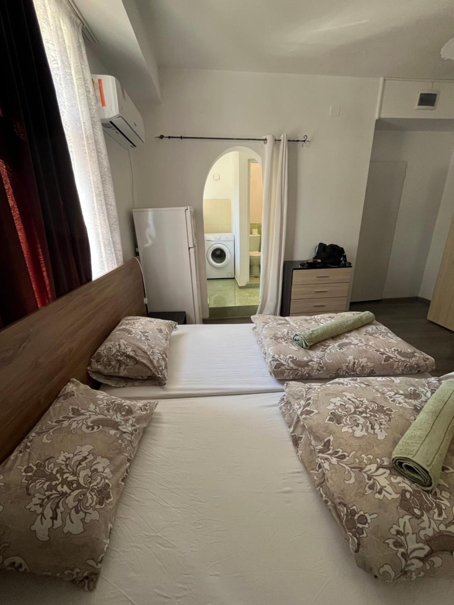 En-Suite Rooms: Novа Guesthouse In Sofia Center Exterior photo