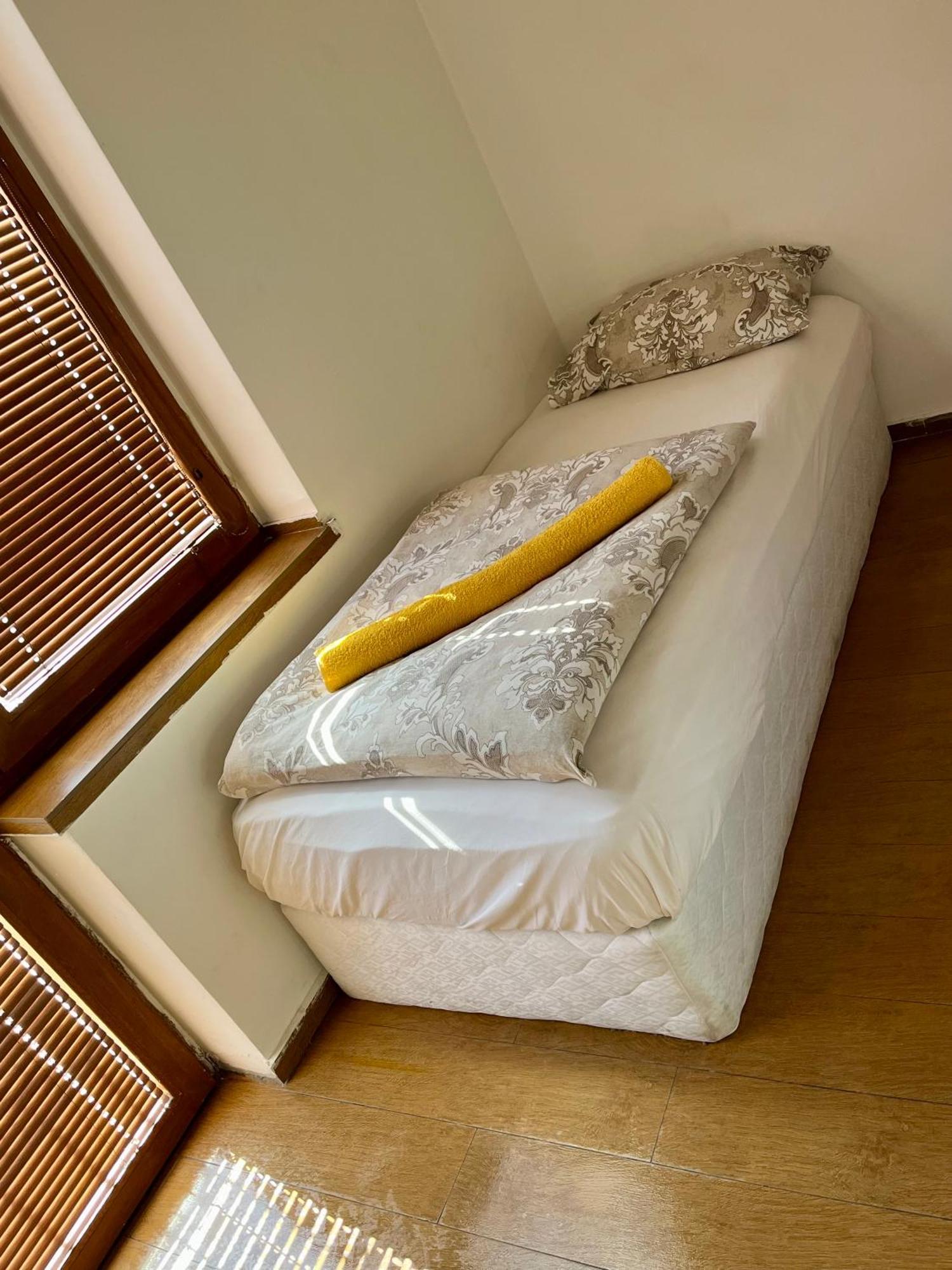 En-Suite Rooms: Novа Guesthouse In Sofia Center Room photo