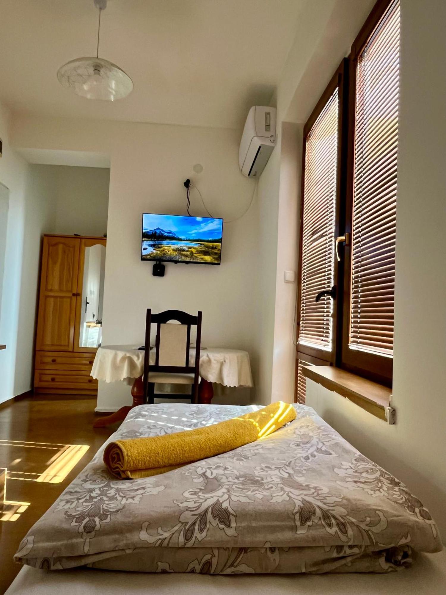 En-Suite Rooms: Novа Guesthouse In Sofia Center Room photo