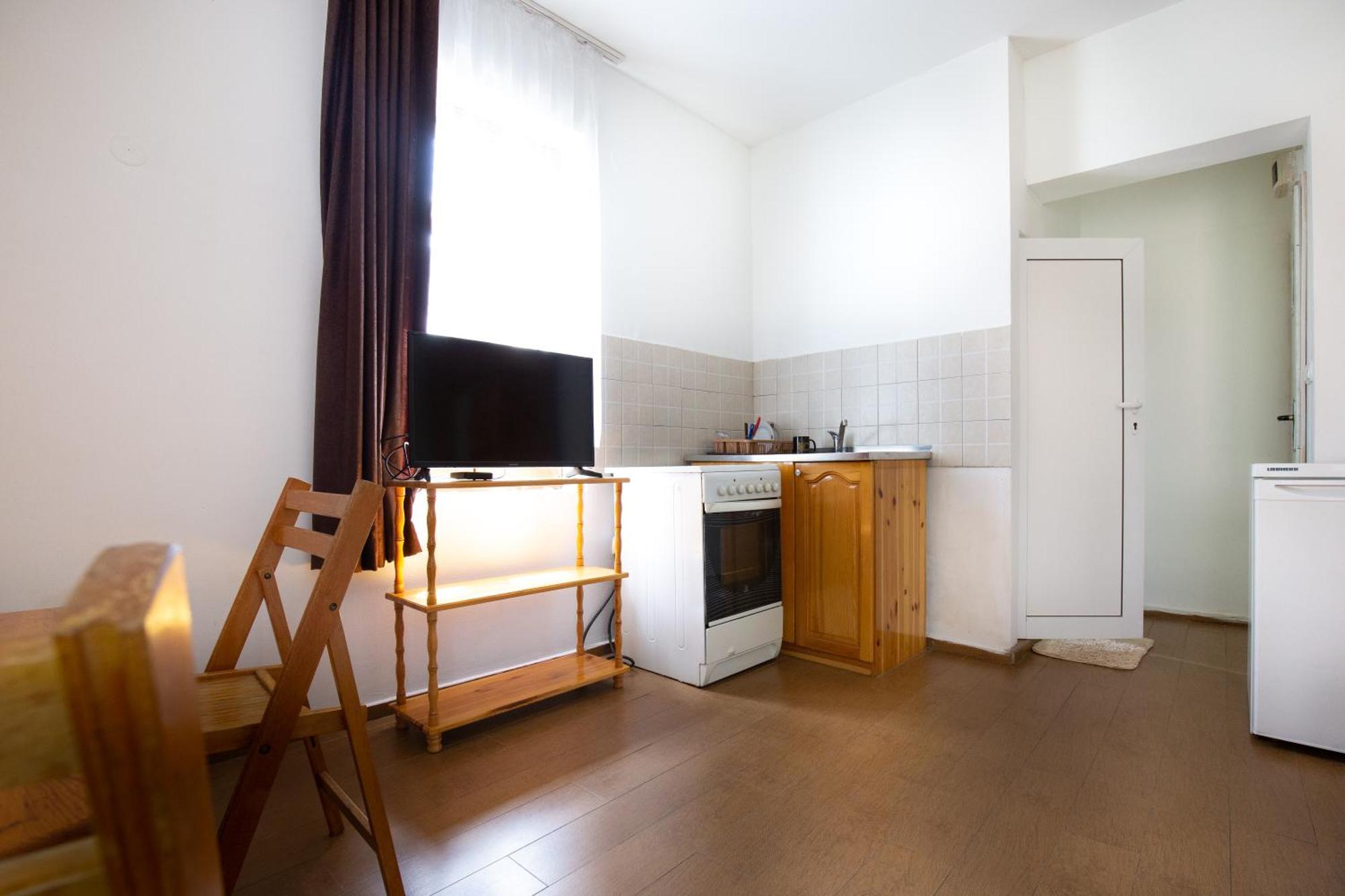 En-Suite Rooms: Novа Guesthouse In Sofia Center Exterior photo