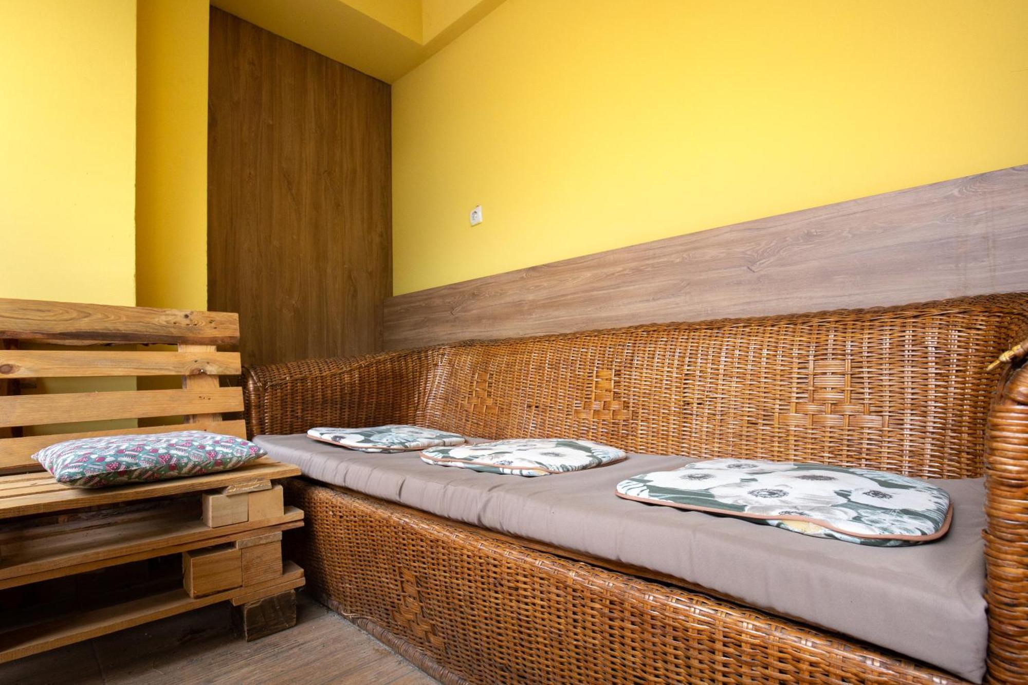 En-Suite Rooms: Novа Guesthouse In Sofia Center Exterior photo